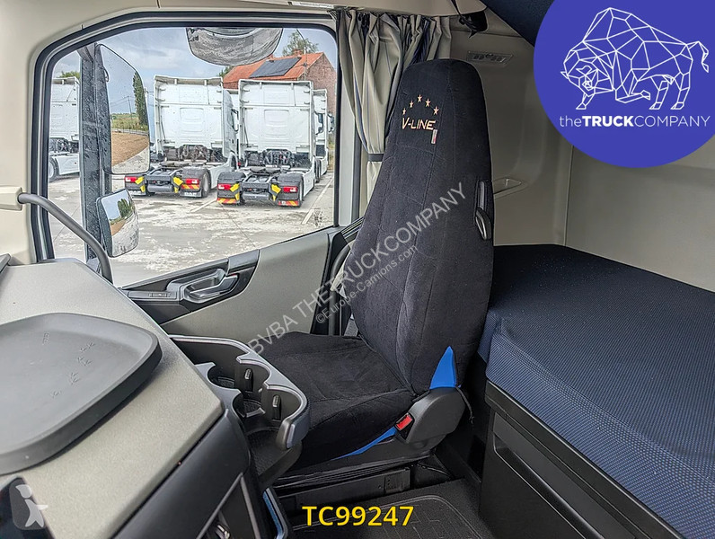 Tracteur Volvo Aero 460