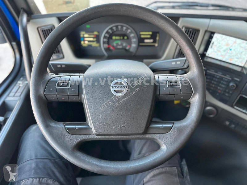 Cabeza tractora Volvo 380 4x2 BL Navi / LED /...