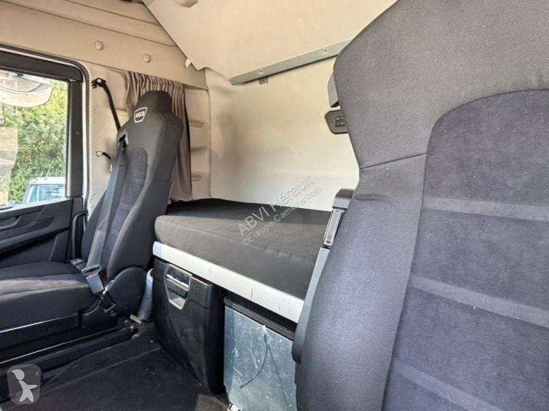 Cabeza tractora Iveco LNG