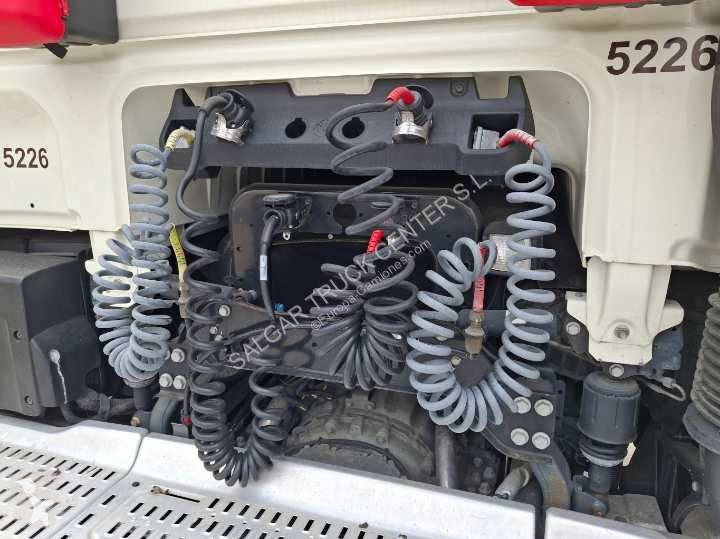 Cabeza tractora DAF