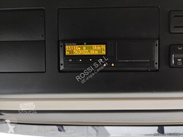 Tratores Mercedes - 1848 LSnRL Trattori Flat Floor