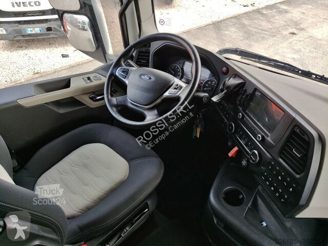 Tratores Ford  Tractor - F-MAX 2020 Comfort...