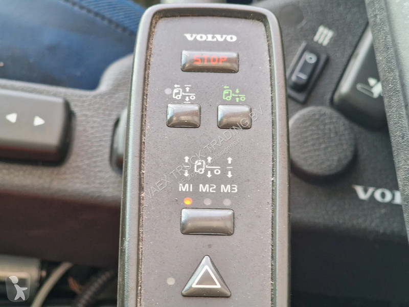 Trekker Volvo 13500 Globetrotter XL 6x2 -...