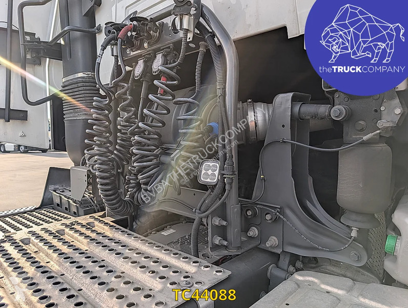 Cabeza tractora Renault T 480