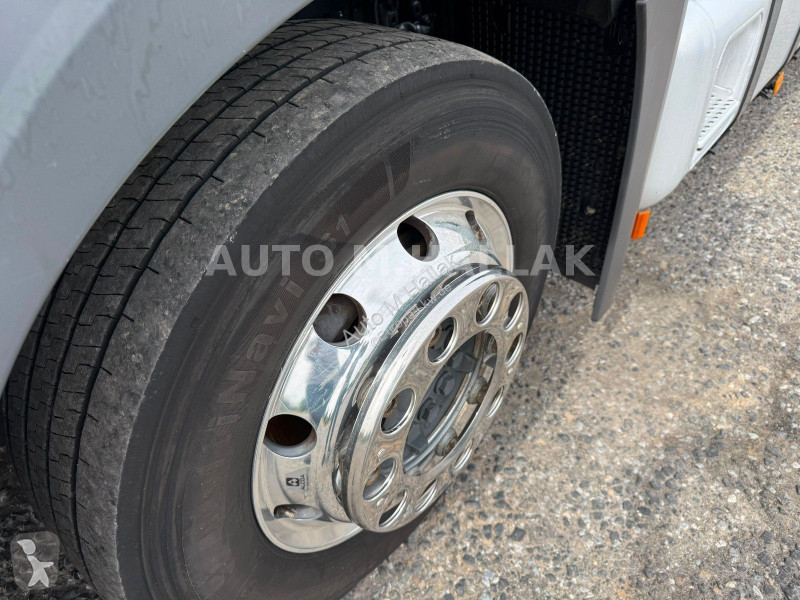 Trekker Mercedes 1845 LSnRL BigSpace Low Liner...