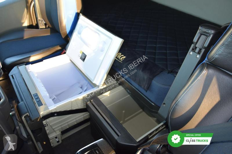 Cabeza tractora Volvo 500 Globetrotter XL Varios