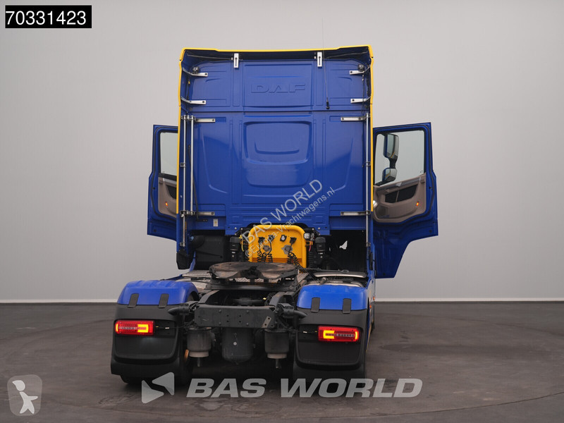 Trekker DAF 530  4X2 Special! Retarder Full-Air...