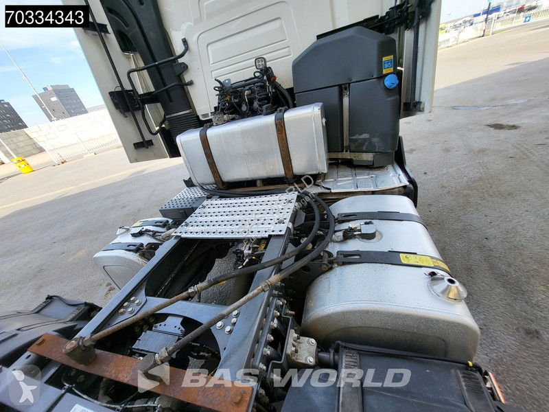 Cabeza tractora Renault T 480 6X2 HIGH 2x Tanks...
