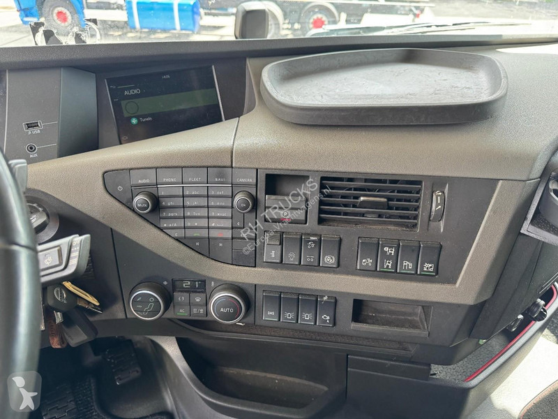 Cabeza tractora Volvo 6X2 EURO 6
