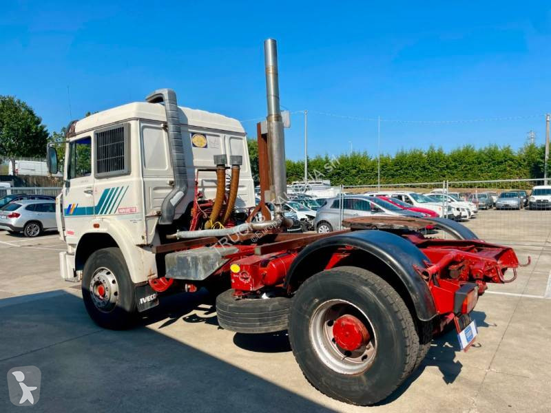 Cabeza tractora Iveco