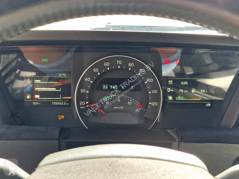 Cabeza tractora Volvo 13500 Globetrotter XL...