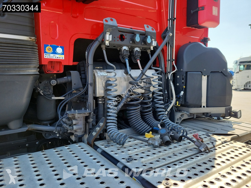 Cabeza tractora Volvo 460  4X2 LNG! ADR ACC...