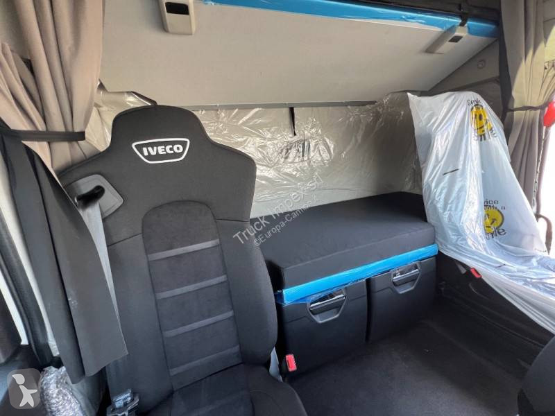Cabeza tractora Iveco 490