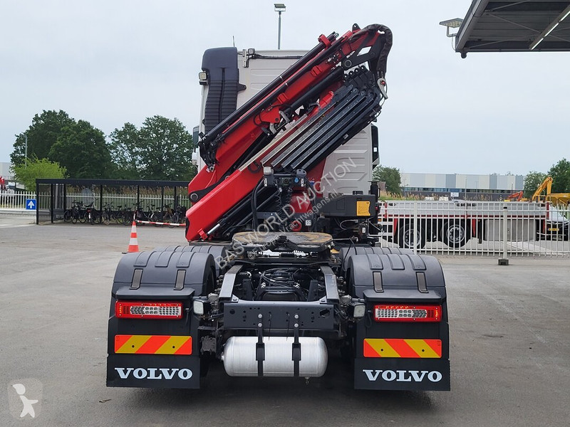 Tahač Volvo 500