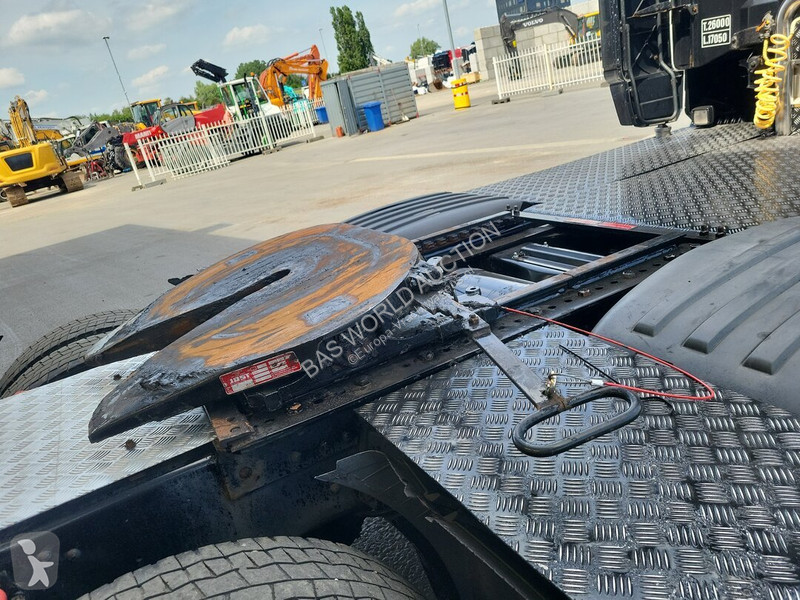 Nyergesvontató Scania 500