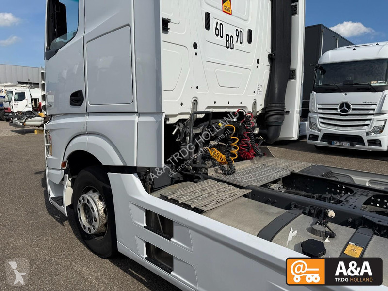 Cabeza tractora Mercedes ACTROS 1845