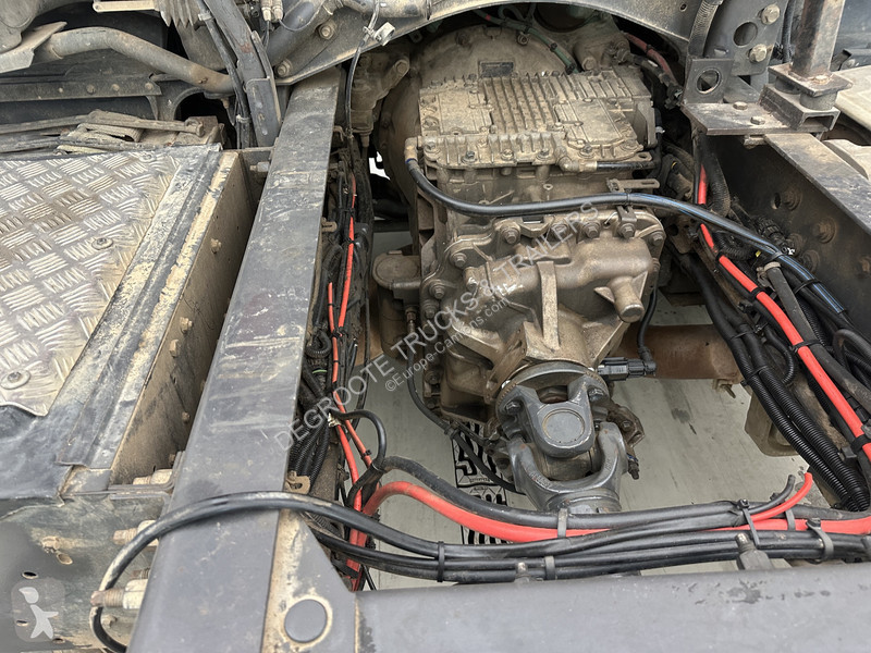 Cabeza tractora Volvo 450