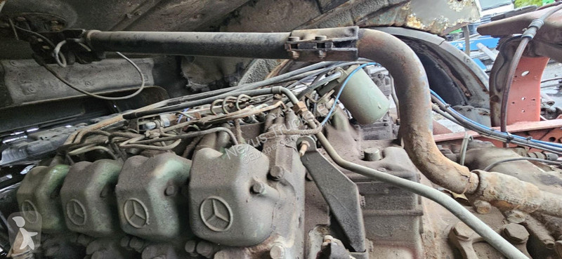 Nyergesvontató Mercedes 2628 (V8 / POMPE...