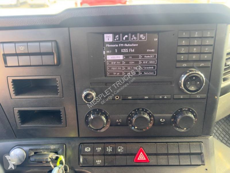 Cabeza tractora Mercedes 2145 AK