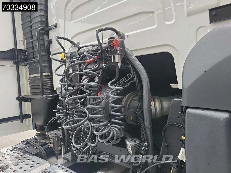 Tractor Volvo FH 460 4X2 Globe APK 08-2027 2x...