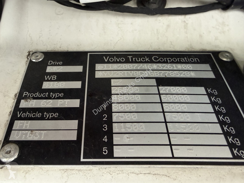 Nyergesvontató Volvo FH460 6X2 Kran HMF 2620...