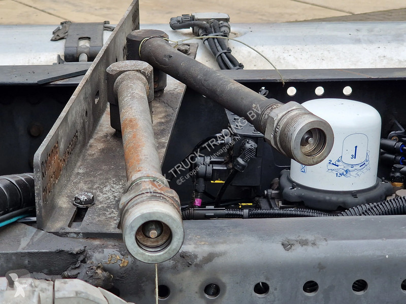 Tratores Volvo 13500 Globetrotter 4x2 -...