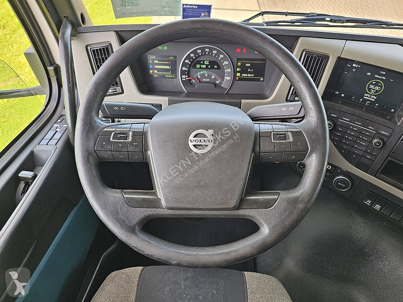 Тягач Volvo 450 450 Skirts Airco