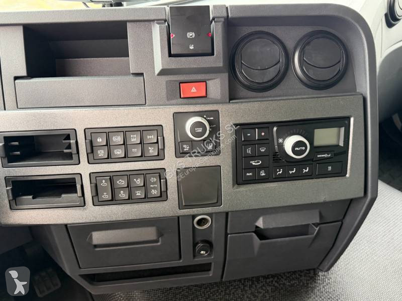 Tratores Renault 480