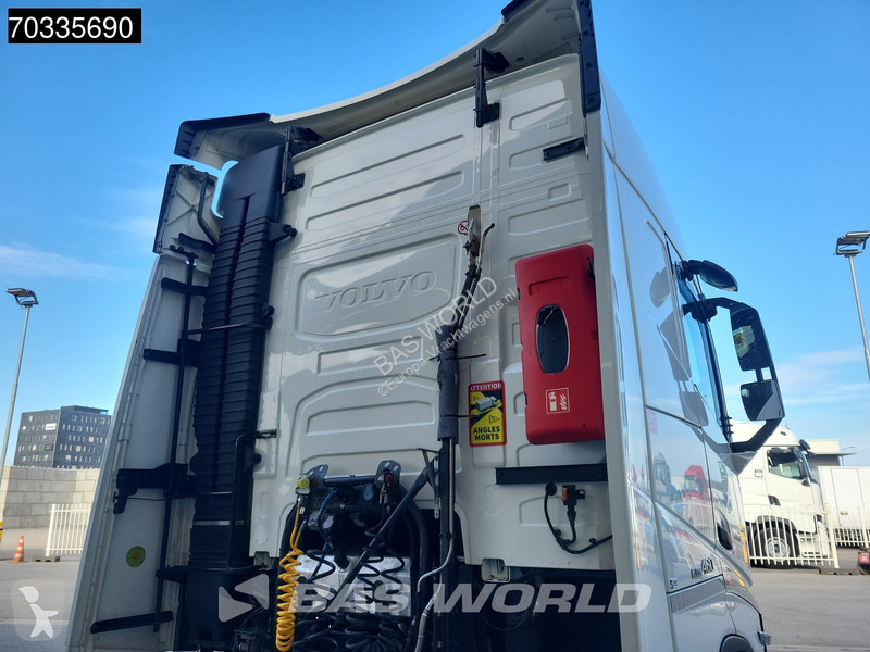 Тягач Volvo 460  4X2 LNG! ADR 2x Tanks...