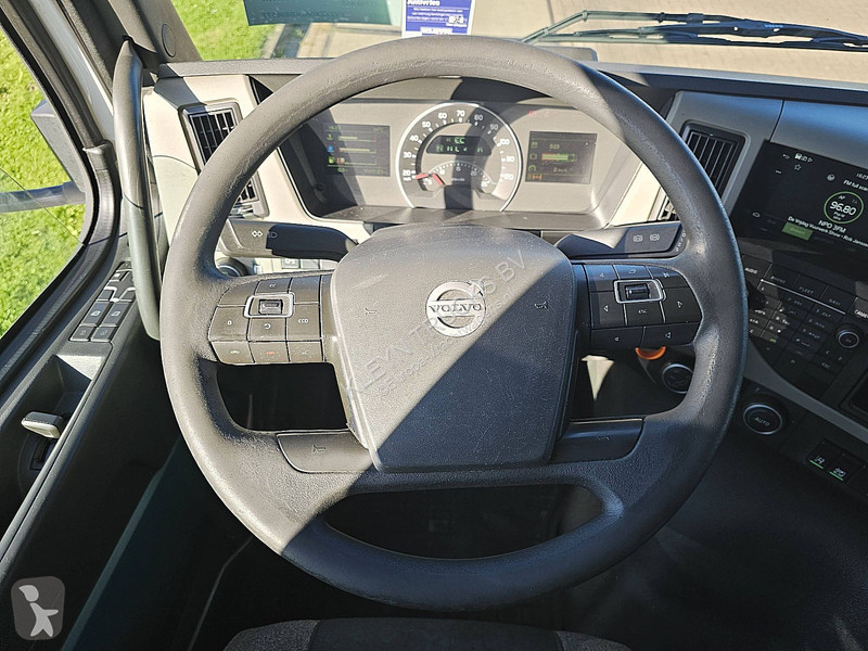Тягач Volvo 450 450 Skirts Airco