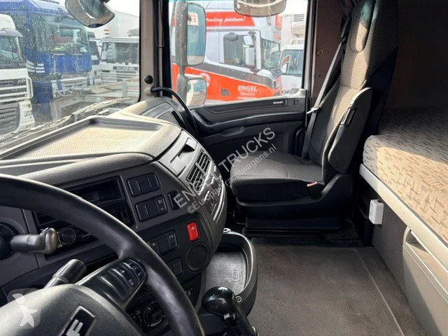 Тягач DAF SUPERSPACECAB (ZF MANUAL GEARBOX /...