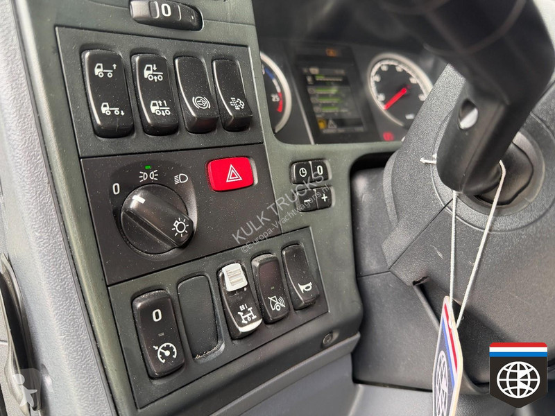 Влекач Scania R 520 Only 400 dkm - RETARDER -...