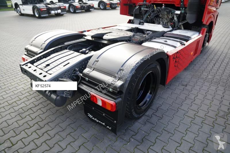 جرار Mercedes ACTROS 1845