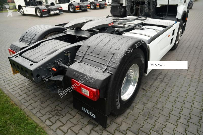 جرار Iveco 420
