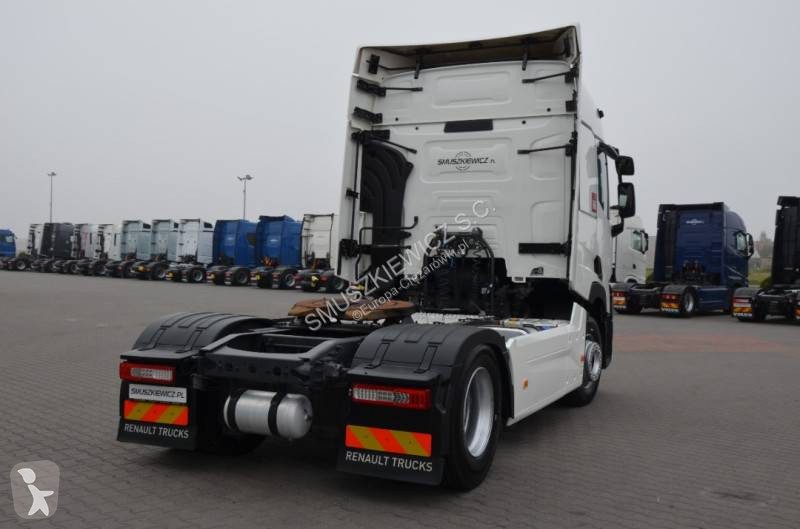 Renault 440 tractor unit