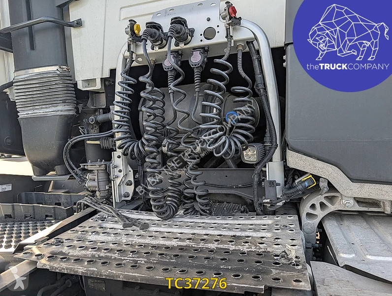 Ciągnik siodłowy Renault T 520