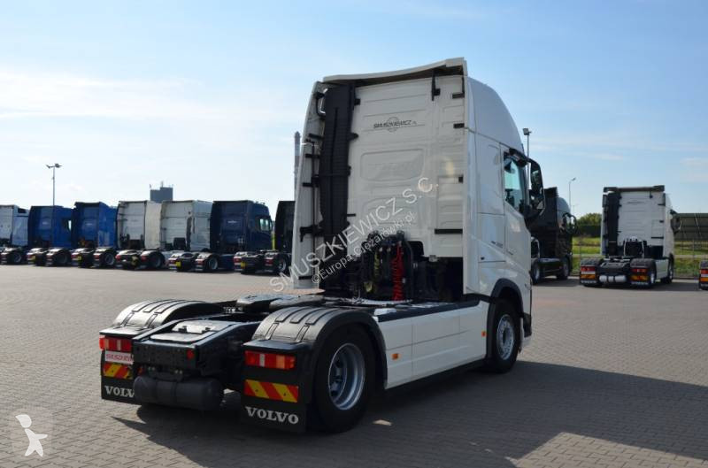 Тягач Volvo 500