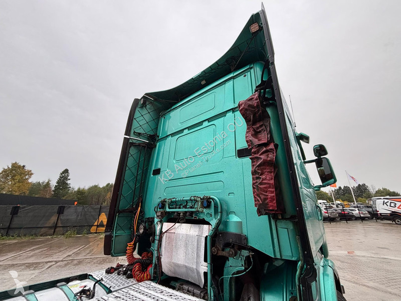 Scania R 520 6x2 RETARDER / DOUBE BOGIE tractor...