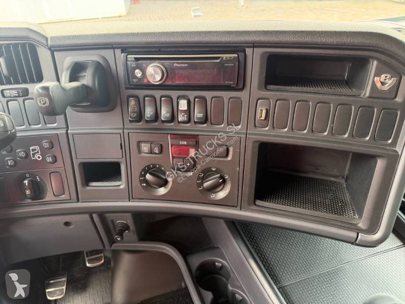 Scania 520 tractor unit