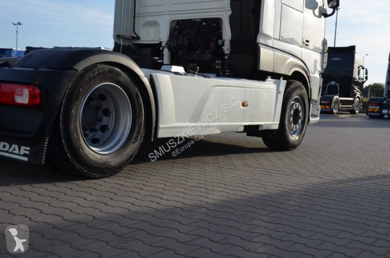 Nyergesvontató DAF 480