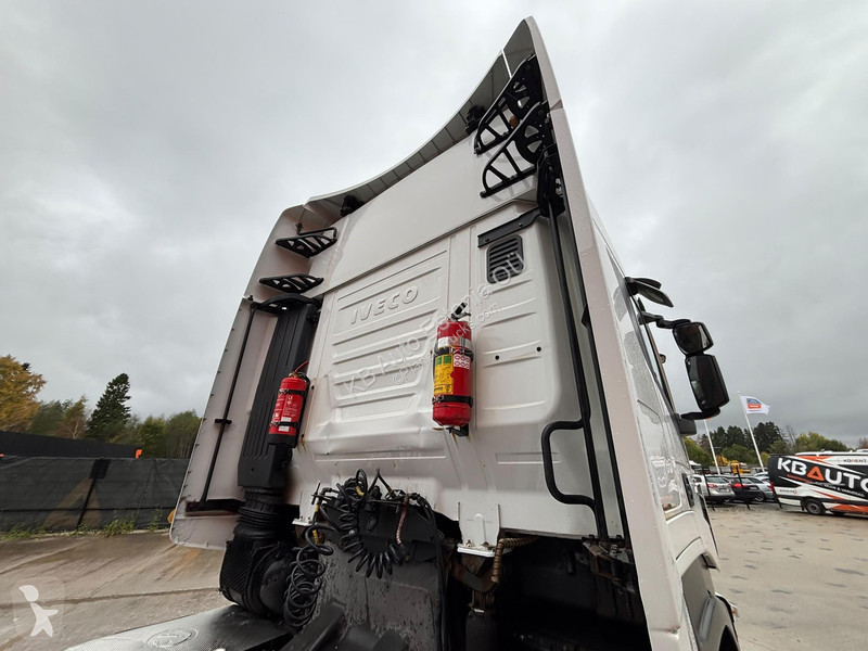 Iveco 480 4x2 ADR tractor unit