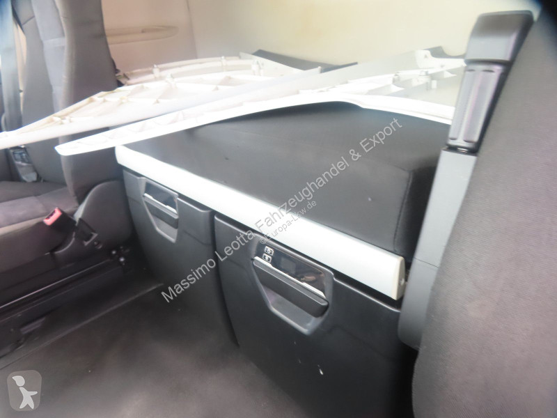 Iveco S-Way 490 Intarder FZ.4 tractor unit