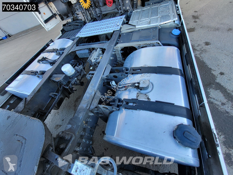 Volvo FM 460 4X2 Globe 2x Tanks Navi tractor unit