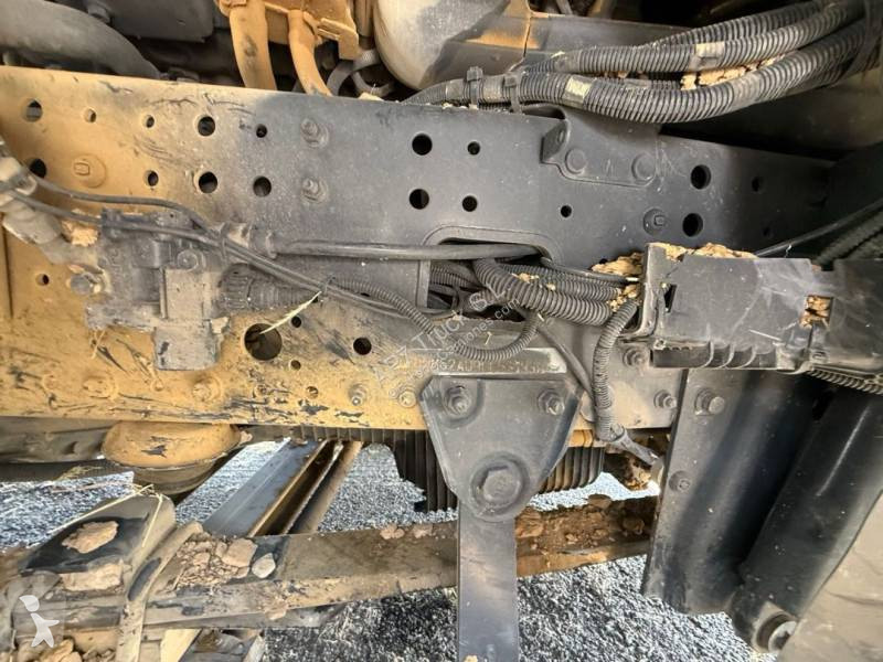 Iveco 490 tractor unit