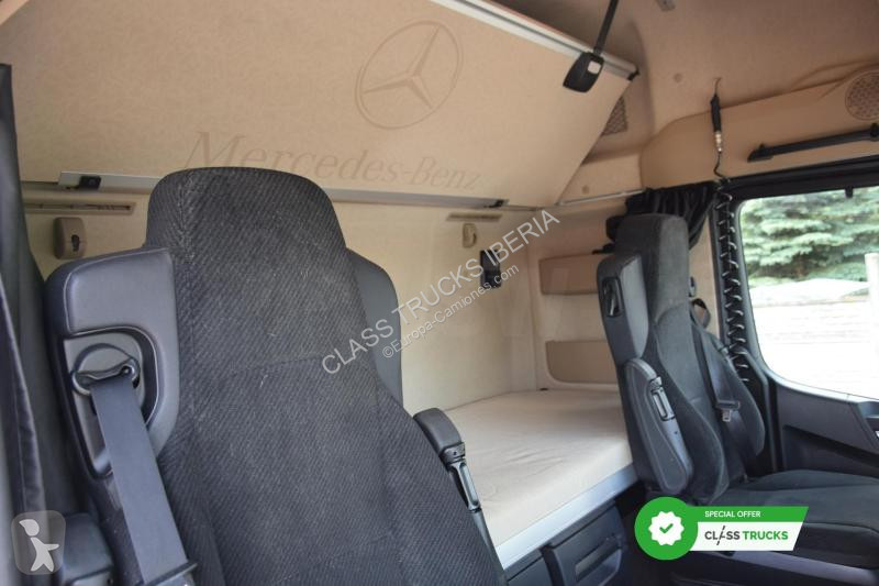 Mercedes 5 1845 BigSpace tractor unit