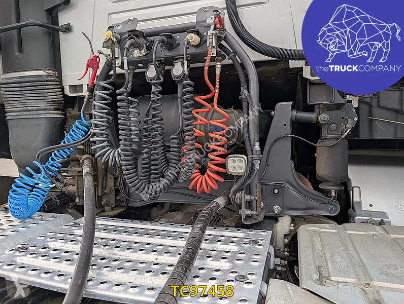 Traktor Renault T 520