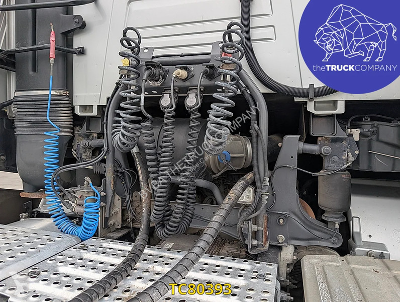 Renault T 520 tractor unit