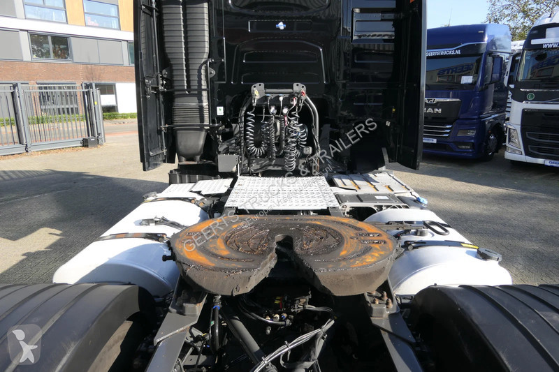Traktor Volvo 500 | I-PARK-COOL | 2 Tanks |...