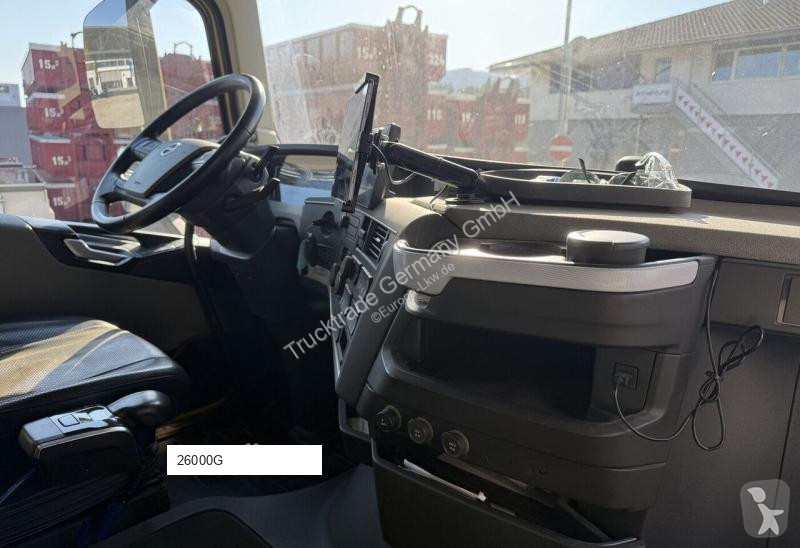 Volvo FH Electric 6x4 / Swiss-Vehicle tractor unit