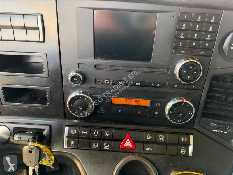 Mercedes 1845 tractor unit